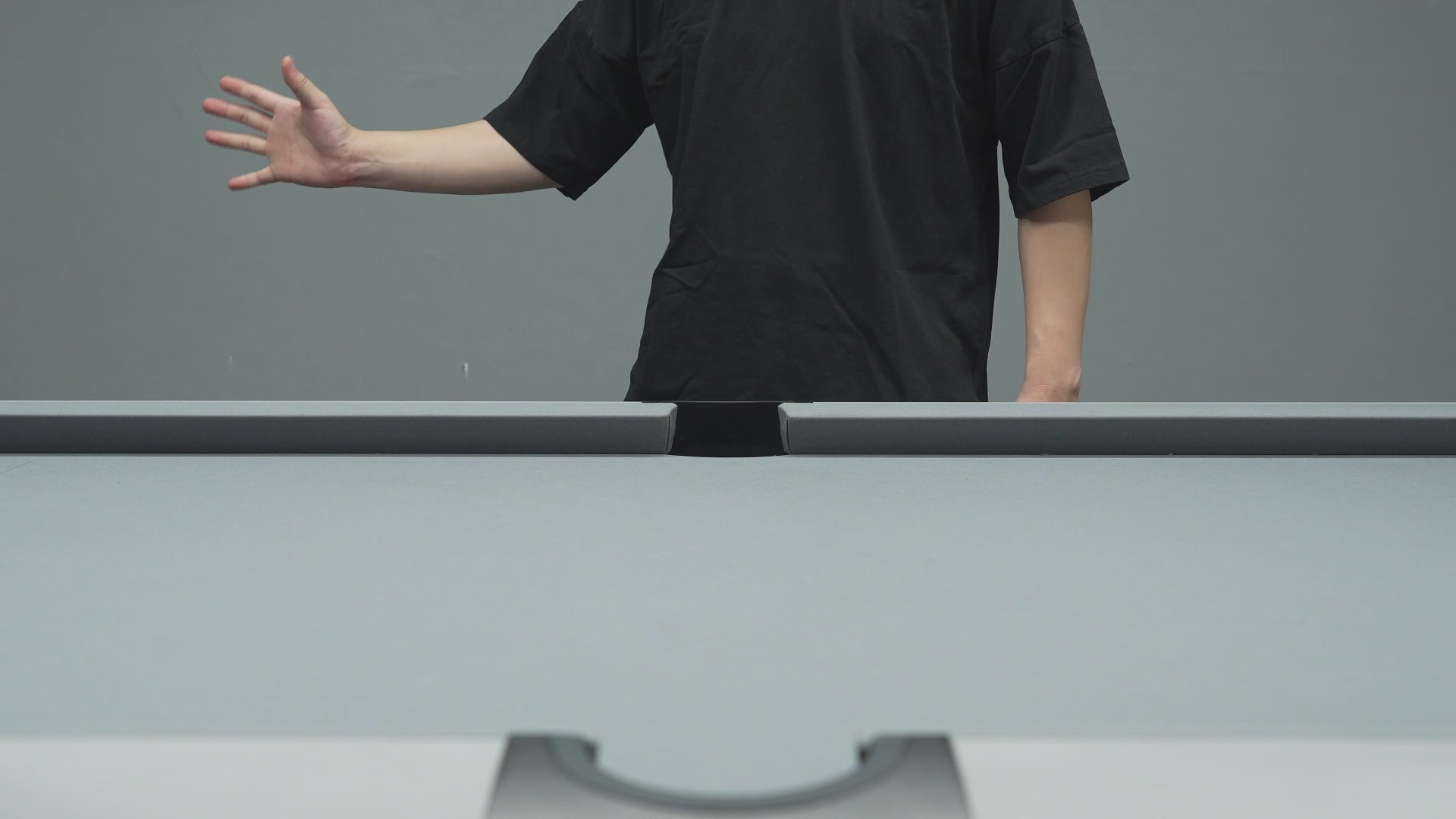 Load video: EVO CRYSTAL POOL CUE - EMBER VEIN